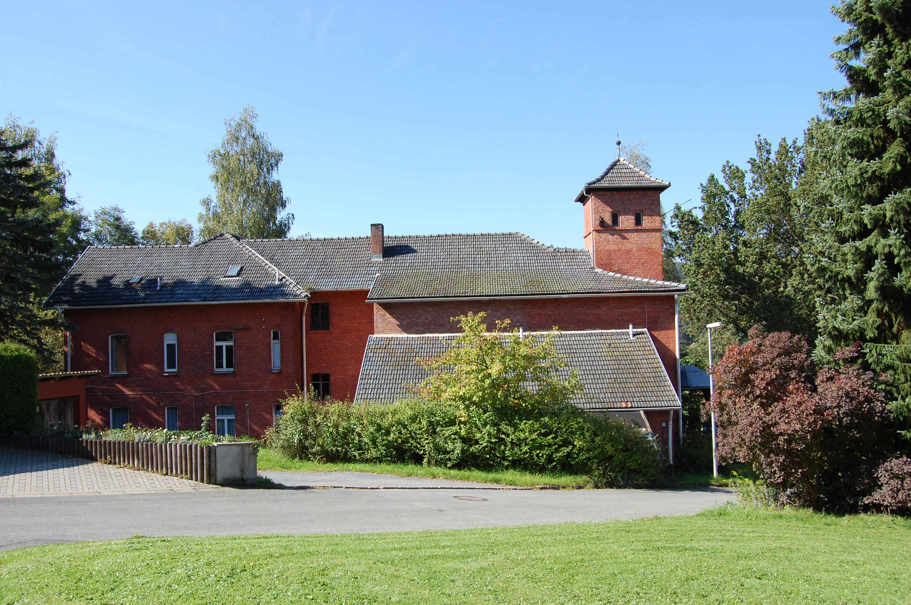 „Alte Schule Mittelberg“ wechselt in Pfadfinderbesitz