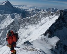 Blick von oben: Pfadfinder auf dem Mount Everest